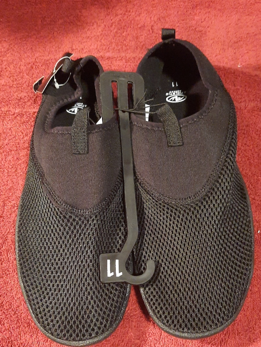 Mens Athletic Works Black Mesh Slip-On Water Shoes Size 11